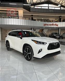 تۆیۆتا هایلاندەر